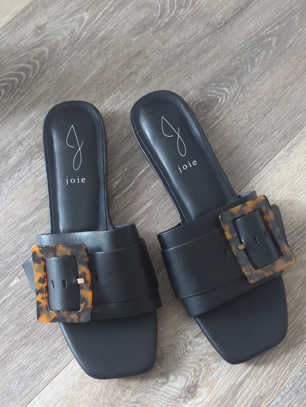 Nwot Joie Black Slide Sandals with Tortoiseshell Buckle Accent